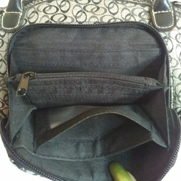 Little black and gray purse - Picture 3 of 4